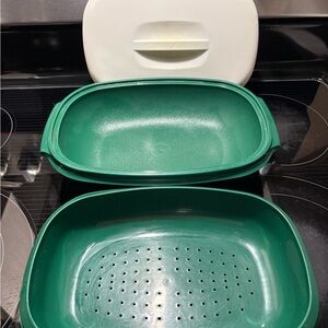 Tupperware vintage 3 piece microwave steamer